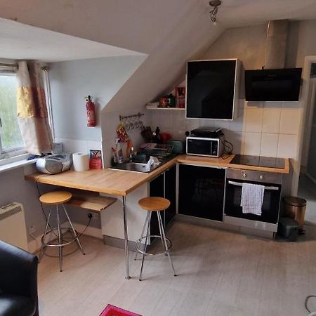 Cosy 2 Bedroom Flat - Sleeps 6 People - Close To Lewisham Dlr/Train Station London Ngoại thất bức ảnh